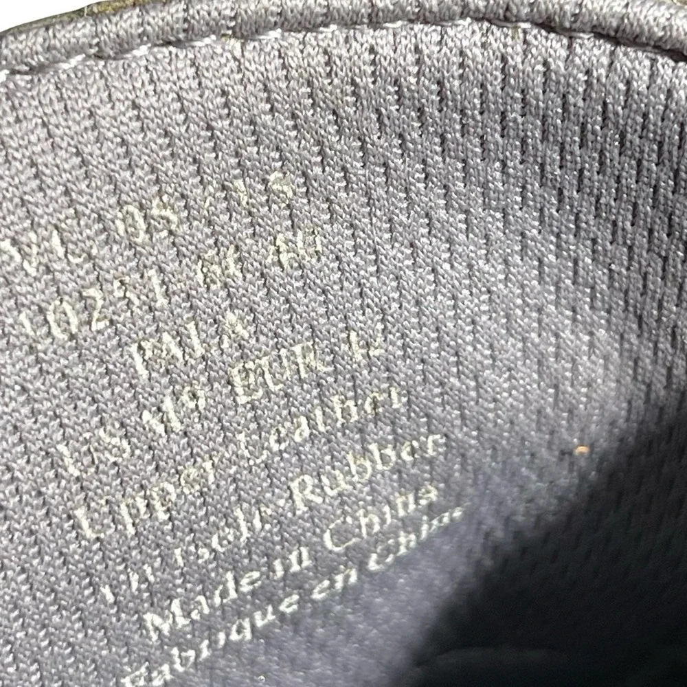 OluKai paia leather